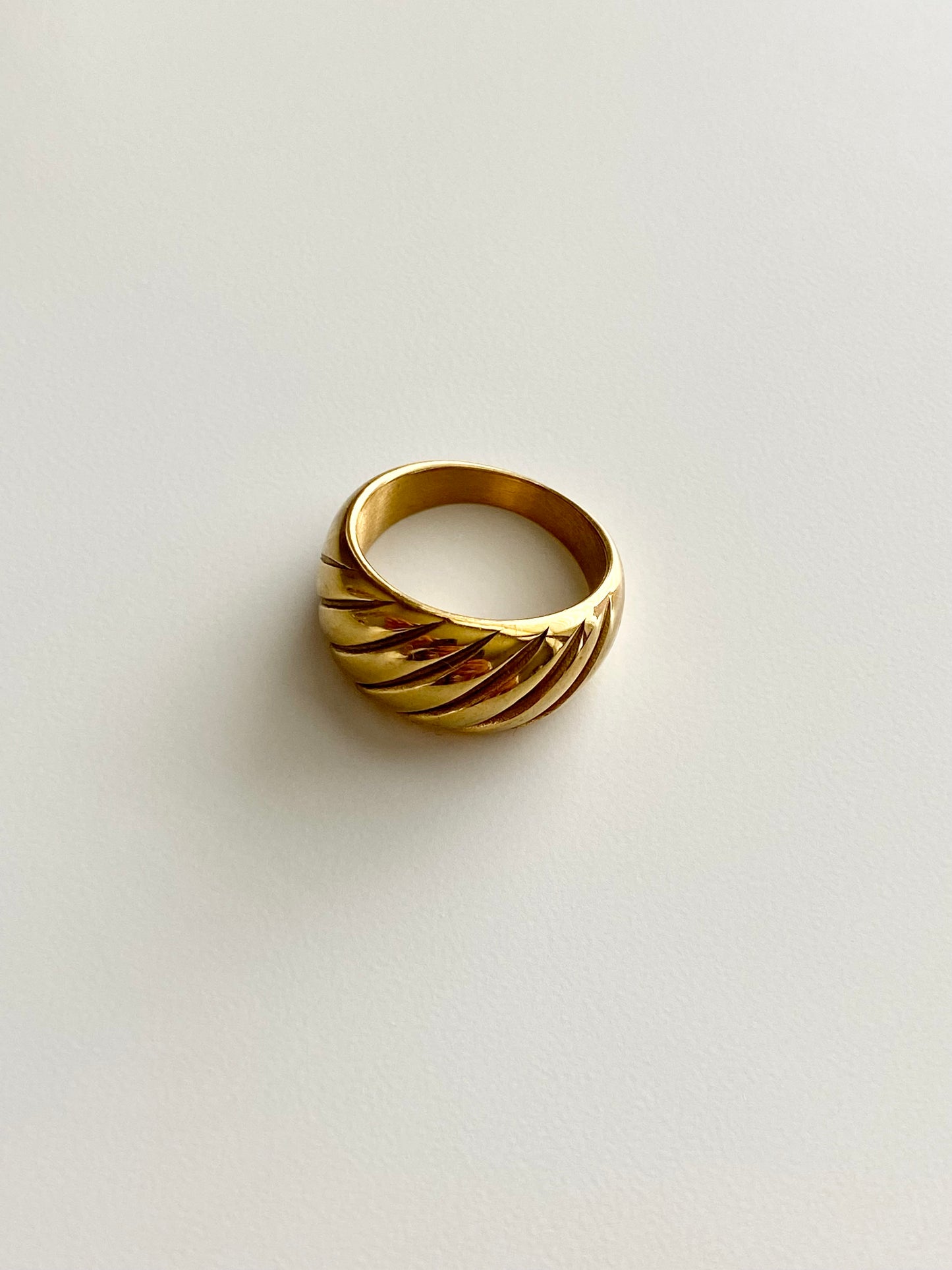 Kai Croissant Ring